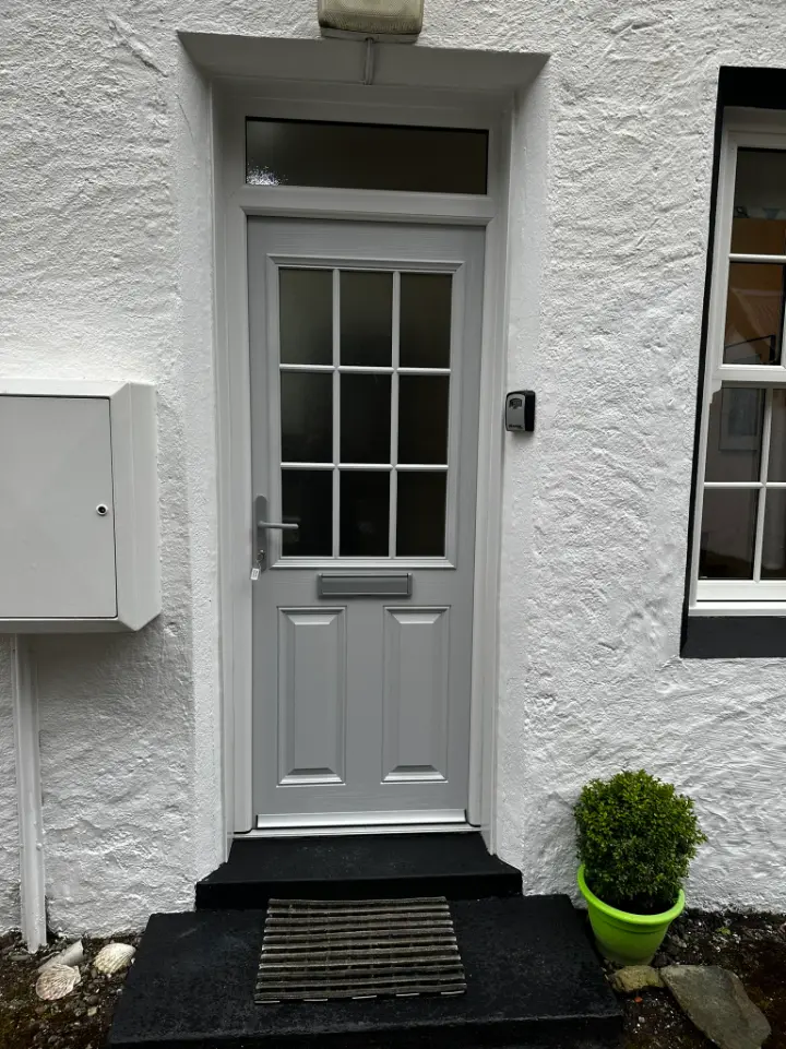 joinery in argyll, custom fitted door.
