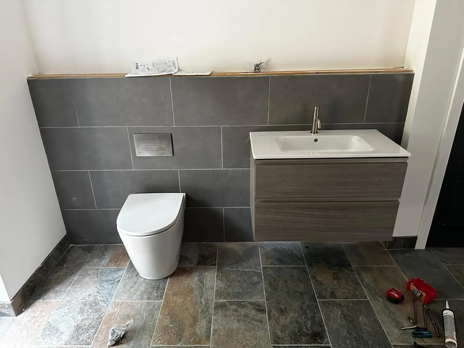 A&C building contractors Lochgilphead, newly fitted bathroom, plumbing & heating